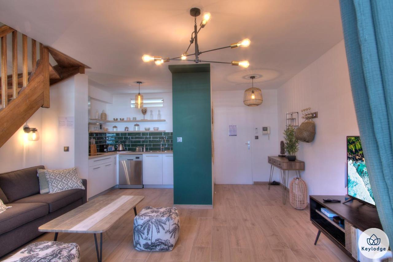 Apt - 4 Pers - Petit Duc - Renove - 44M² - Centre De Mont Rocquefeuil - סן-ז'יל-לה-באן מראה חיצוני תמונה